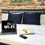 Hotel & Istanbul