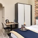 & Hotel 3*