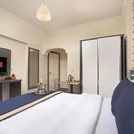 Hotel & 3*
